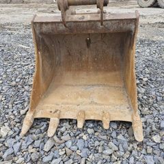 Geith digging bucket