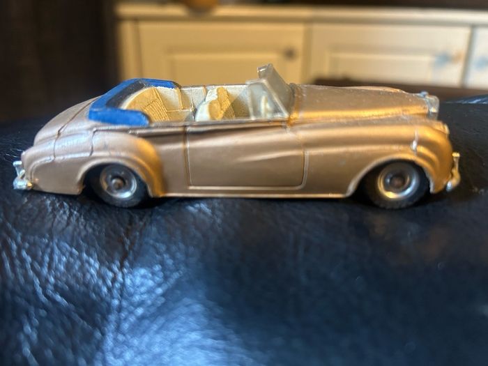Dinky Bentley S2