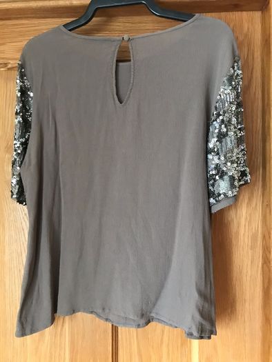 Oasis Top with sequin sleeve Size 16