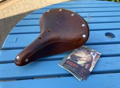 Brooks B67s bicycle saddle
