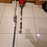 Shindiawa 230PHs power head with hedge trimmer attachment Image 2