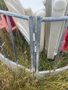 Sheep round feeder
