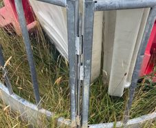 Sheep round feeder