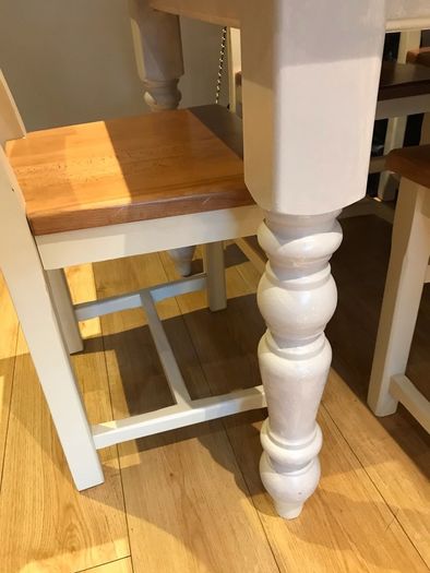 kitchen table and chairs