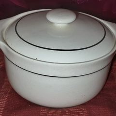 Arklow Pottery taurine, two for forty euros