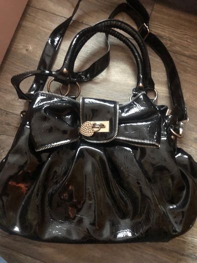 Ladies handbag