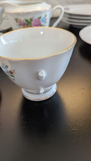 Vintage Yong Sheng / Nanjing Pagoda Chinese Floral Porcelain Tea Set