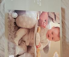 Baby floor seat and play