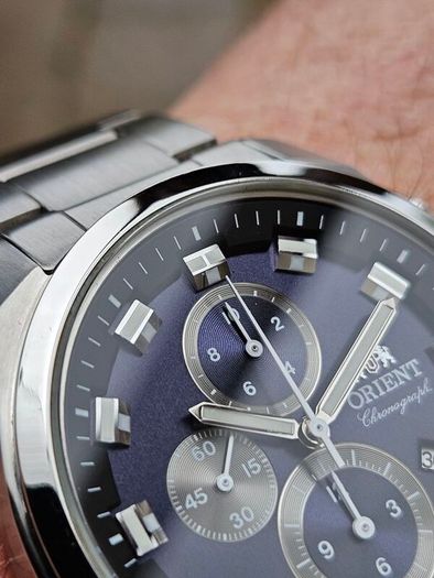 Watch Orient Chronograph.