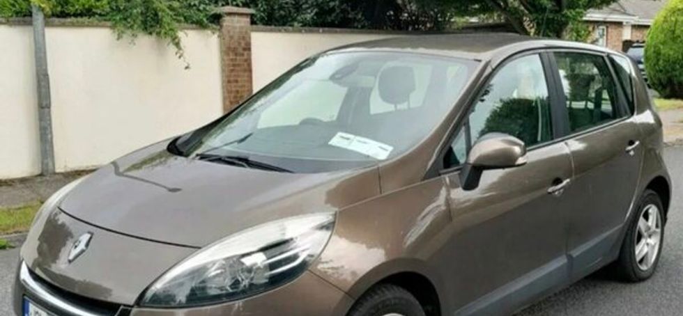 Renault Scenic 1.5 2013 Automatic, Low Mls
