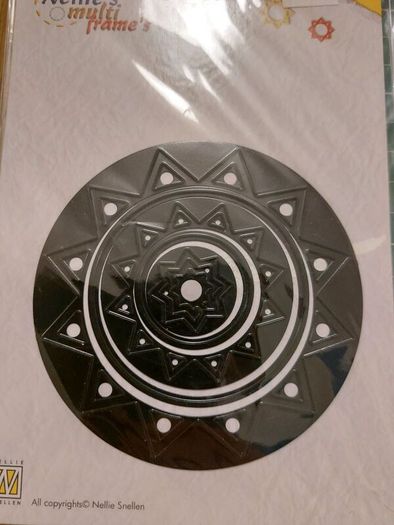 Metal cutting dies