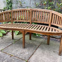 Curved garden bench