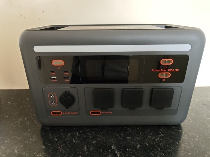 OSCAL PowerMax 1800 SE 1024Wh LiFePO4 Power Station + 200W Foldable Solar Panel