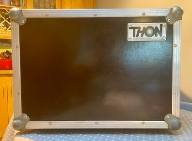 Thon 8-Unit Rack Case