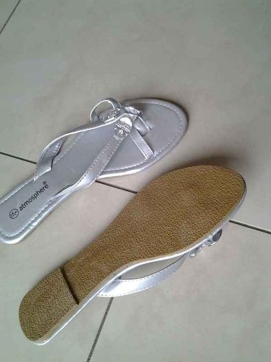 Silver Flip-Flops - Size 4