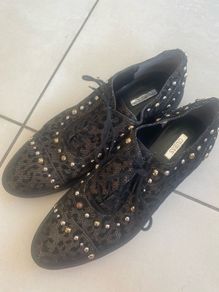Genuine Guess shoes size 7 UK