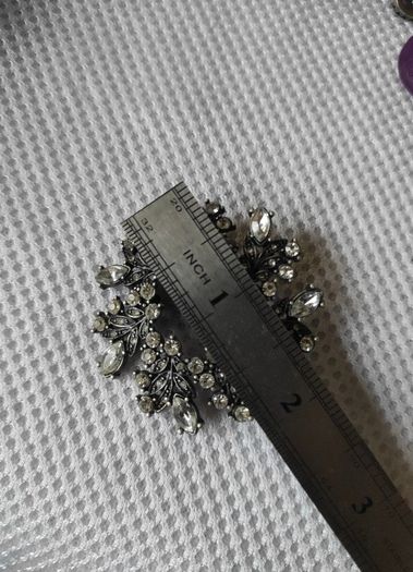 brooch