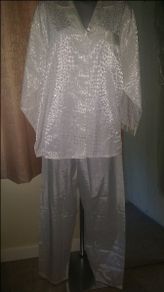 Brand new cream satin Pyjamas size UK18/20 EUR46/48 Postage included