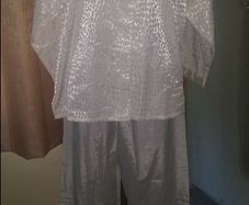 Brand new cream satin Pyjamas size UK18/20 EUR46/48 Postage included