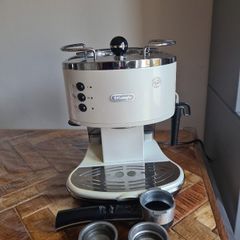 De'Longhi Barista Espresso Machine, vintage style