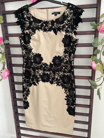 dress occasion brand comma size 12 beige with black lace