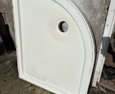 Corner shower tray