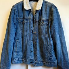 Blue Denim Jacket With Fleece Collar