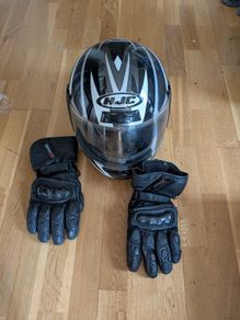 Motorcycle helmet and gloves