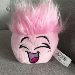 Club Penguin pink puffle