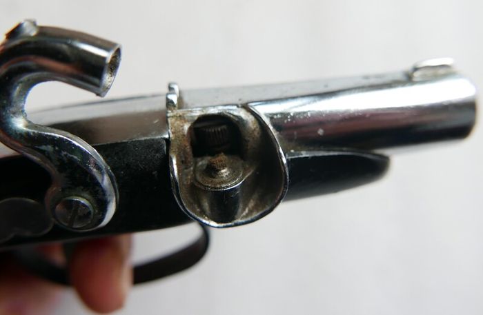 Vintage Japan Flintlock Pistol Lighter  (in working order)