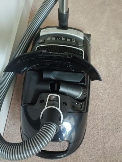 Miele vacuum