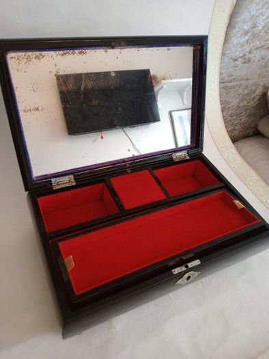 Vintage Large Hand Painted Lacquered Musical Jewelry Box