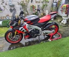 2021 Aprilia Tuono V4 Factory