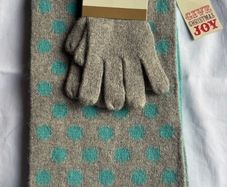 Glove & Scarf Set