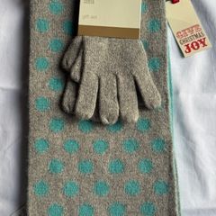 Glove & Scarf Set