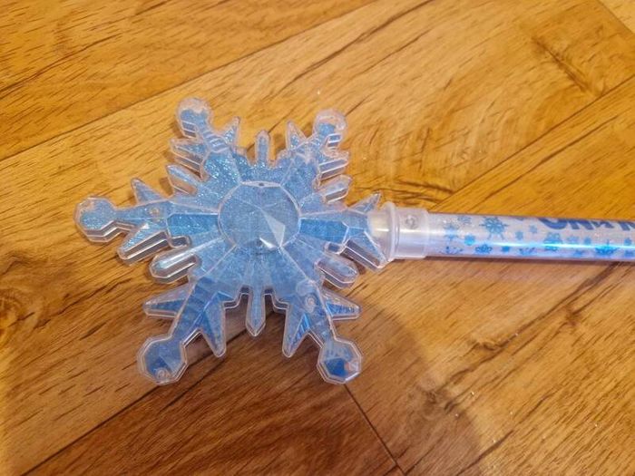Frozen glowing wand
