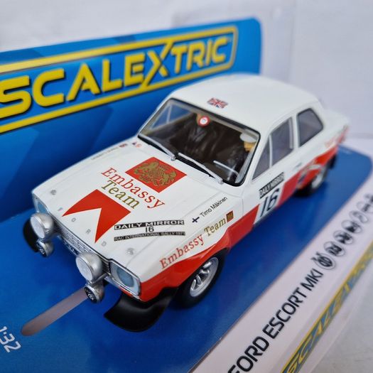 Scalextric  Ford Escort MK1 Slot Car ( C4324 classic touring wrc rally )
