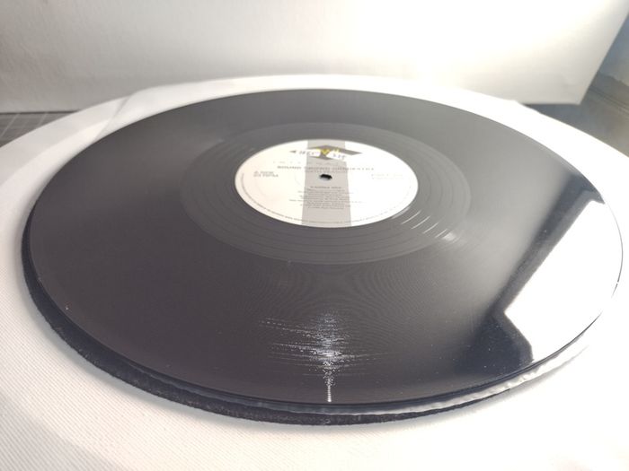 Sound Crowd - Sixth Season - PWL International - EXCELLENT NICK!