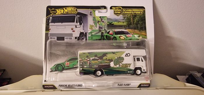 Hot Wheels Team Transport Porsche Rexy/ Porsche 911gt3 R / Fleet Flyer - price drop