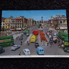 Ireland Postcard : O'Connell Street and Bridge , Showing Nelson's Pillar - A John Hinde Giant Postcard