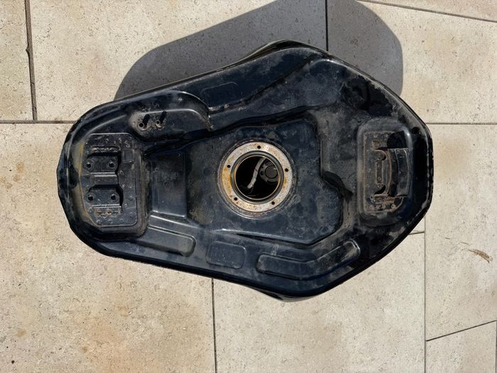 Suzuki Bandit 650S 2010 Fuel Tank