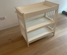 Mama & Papas Changing Table