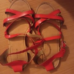 Girl's sandals, size 2