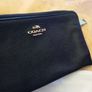 Coach double zip wallet Image 2