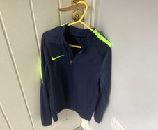 Nike navy top age 10/12