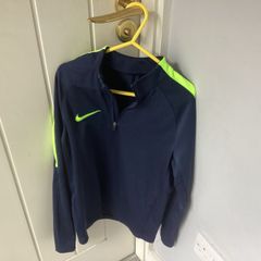 Nike navy top age 10/12