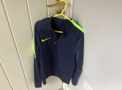 Nike navy top age 10/12