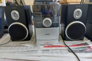 PHILIPS Micro System MC147, Radio, Tape, CD and AUX, all working perfect with 2 Philips Speakers Model No MC146-147 8ohm impedance