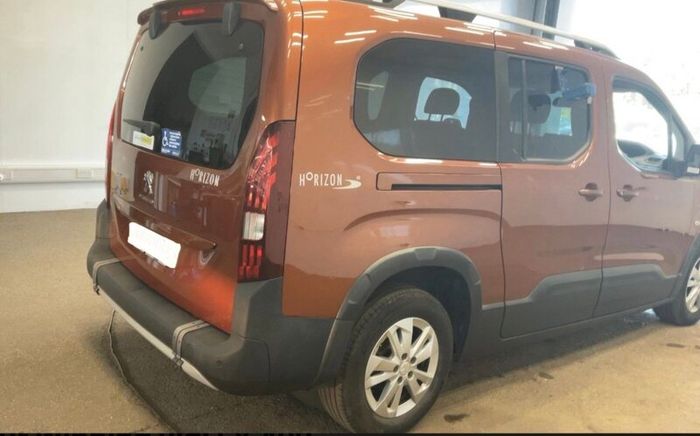 Peugeot Rifter taxi spec WAV, 6 seater LWB