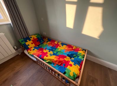 Toddler bed